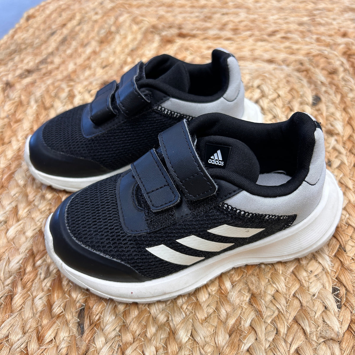 B&W Mesh Velcro Running Shoes