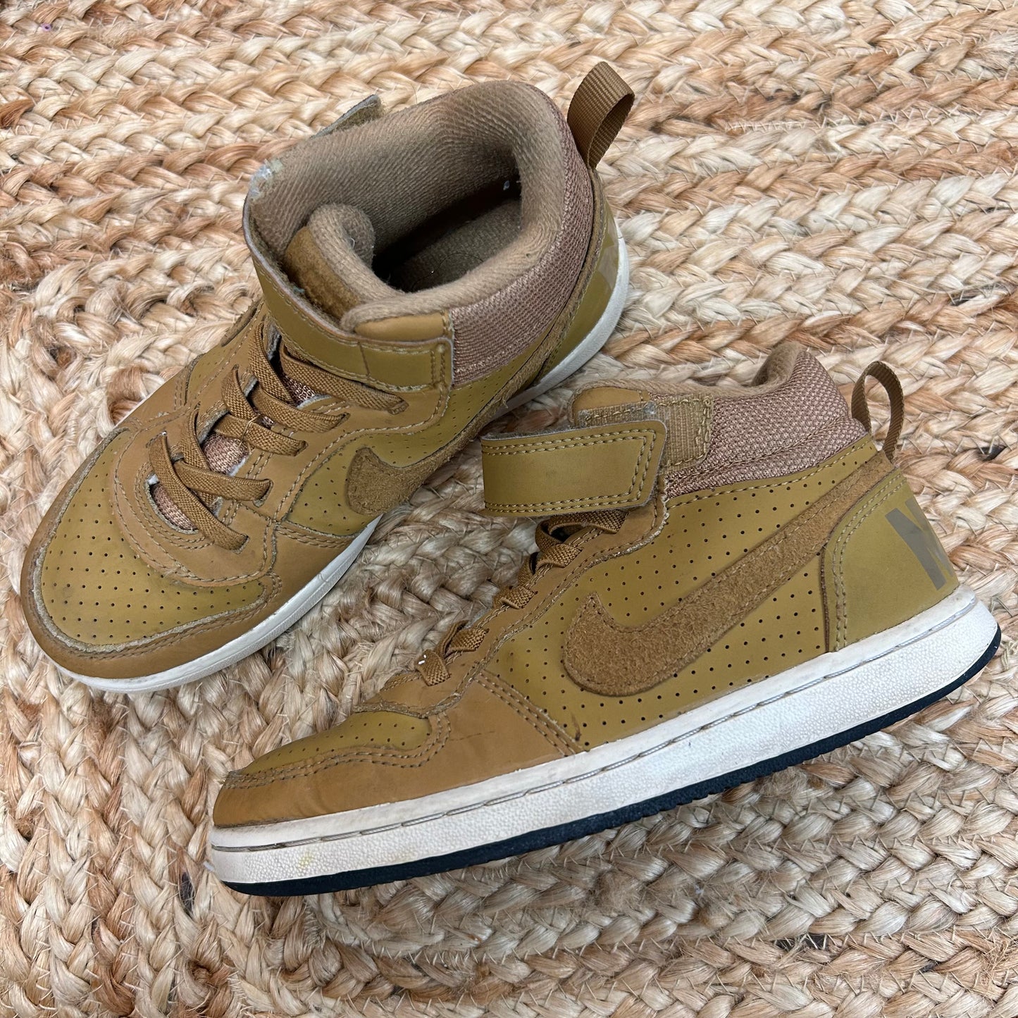 Brown Court Bourough Mids
