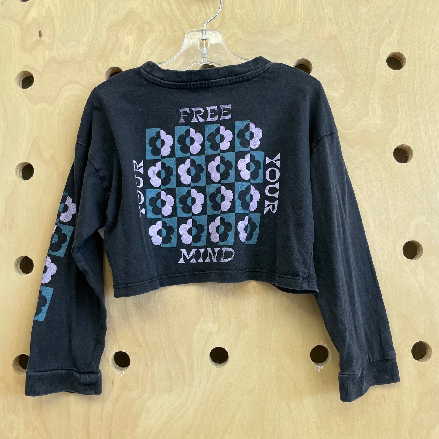 Black Free Your Mind LS Crop Tee
