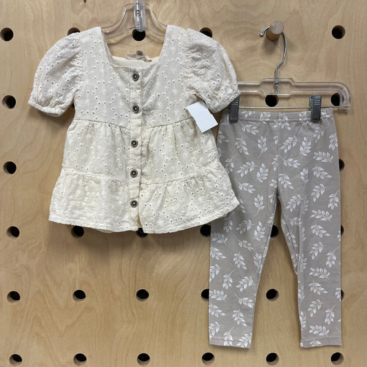 Cream Eyelet Lace Top & Leggings Outfit