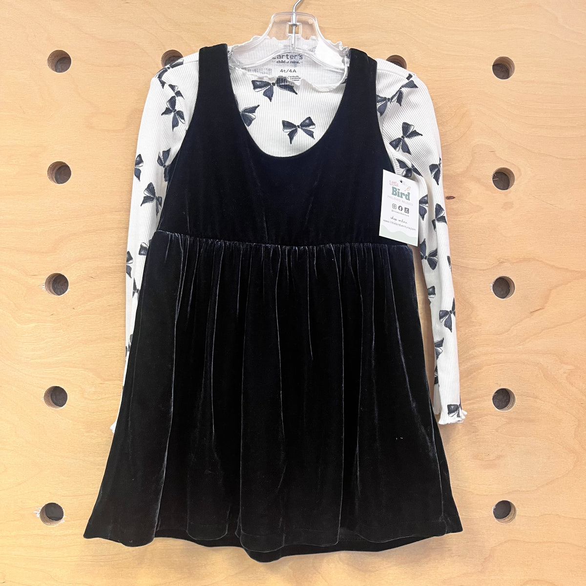 Black Velour/Ribbed Bows Outfit