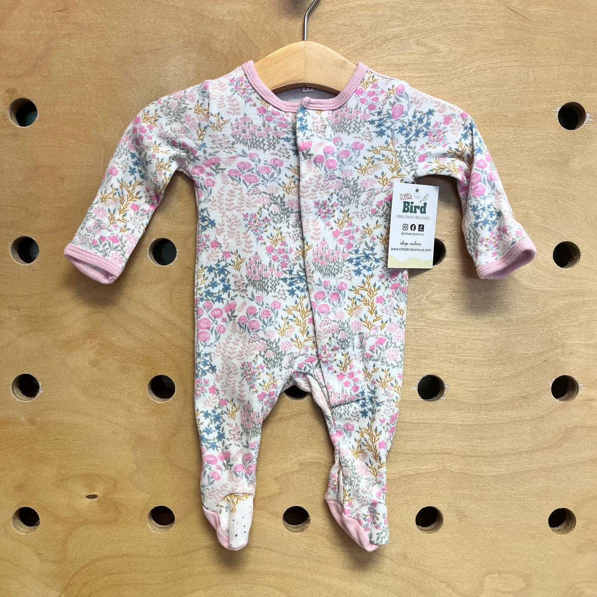 White/Pink Floral Magnetic Footies