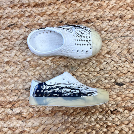 White & Black Splatter Jeffersons