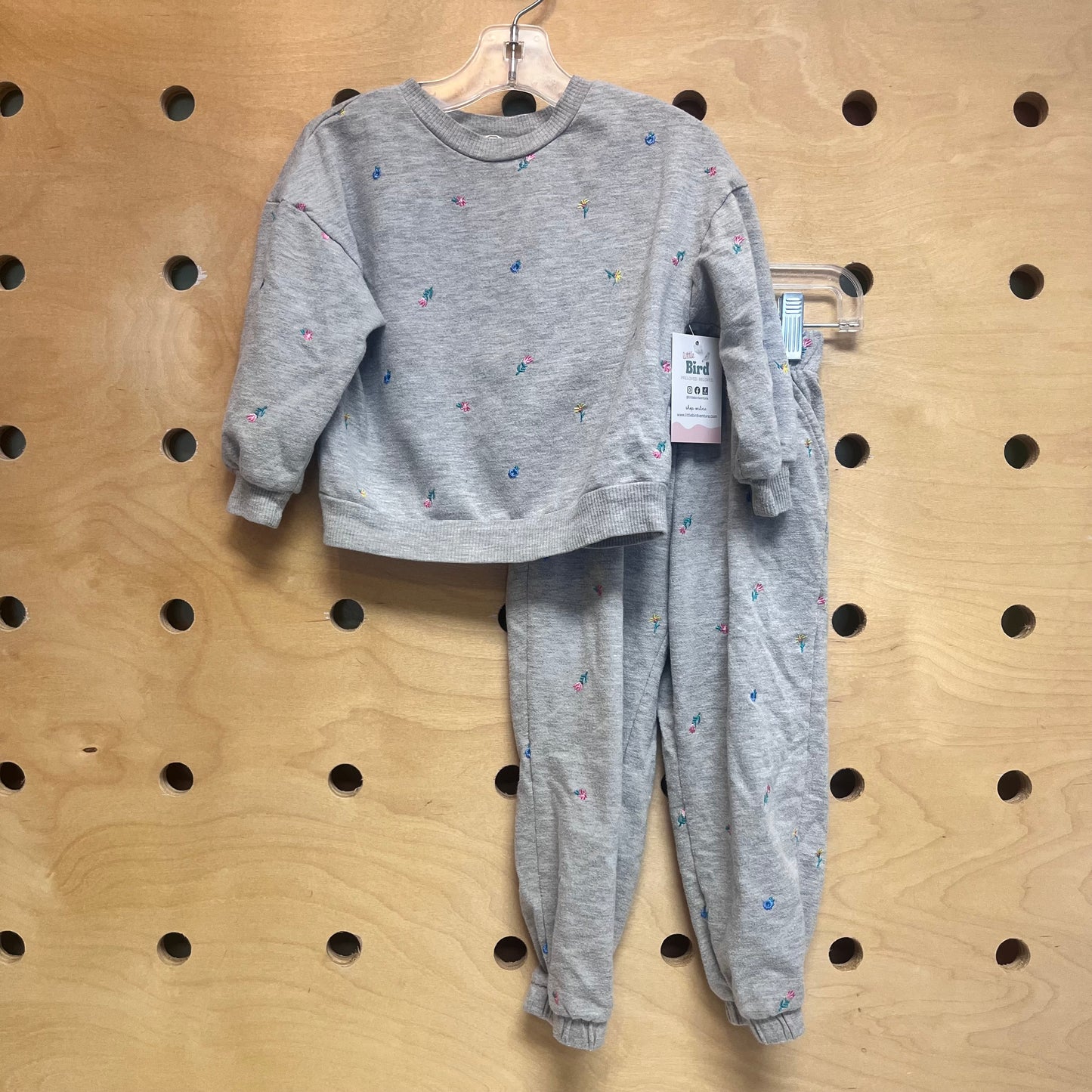 Grey Embroidered Flowers Outfit