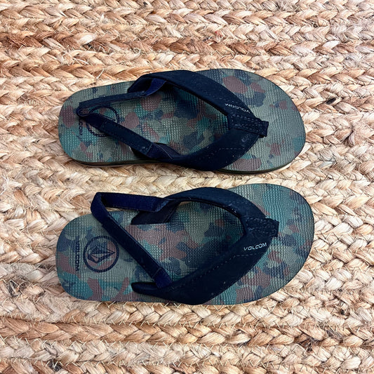 Black & Camo Back-Strap Sandals