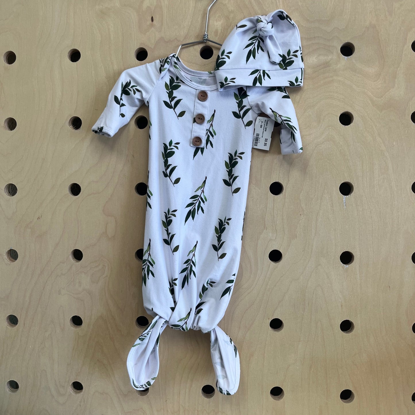 White Leaf Knotted Gown & Hat