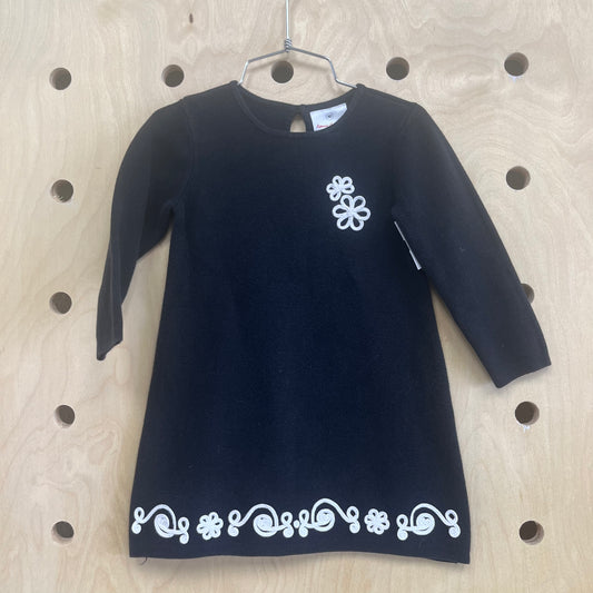 B&W Floral Knit Long Sleeve Dress