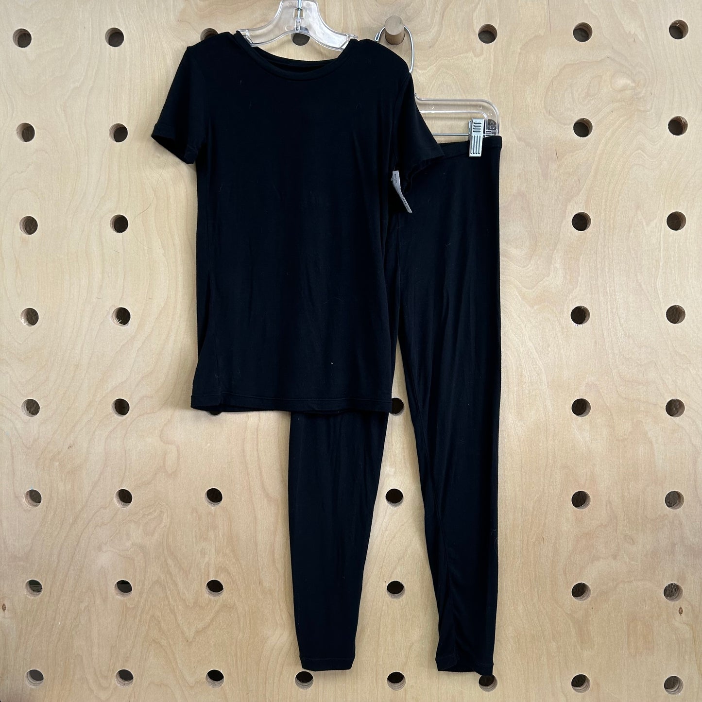 Black Bamboo Lounge Outfit