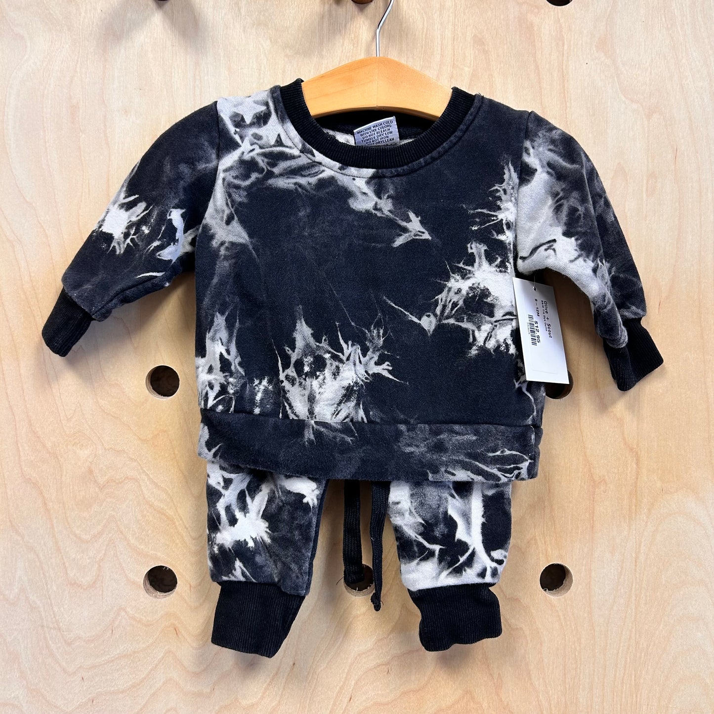 B&W Tie Dye Outfit