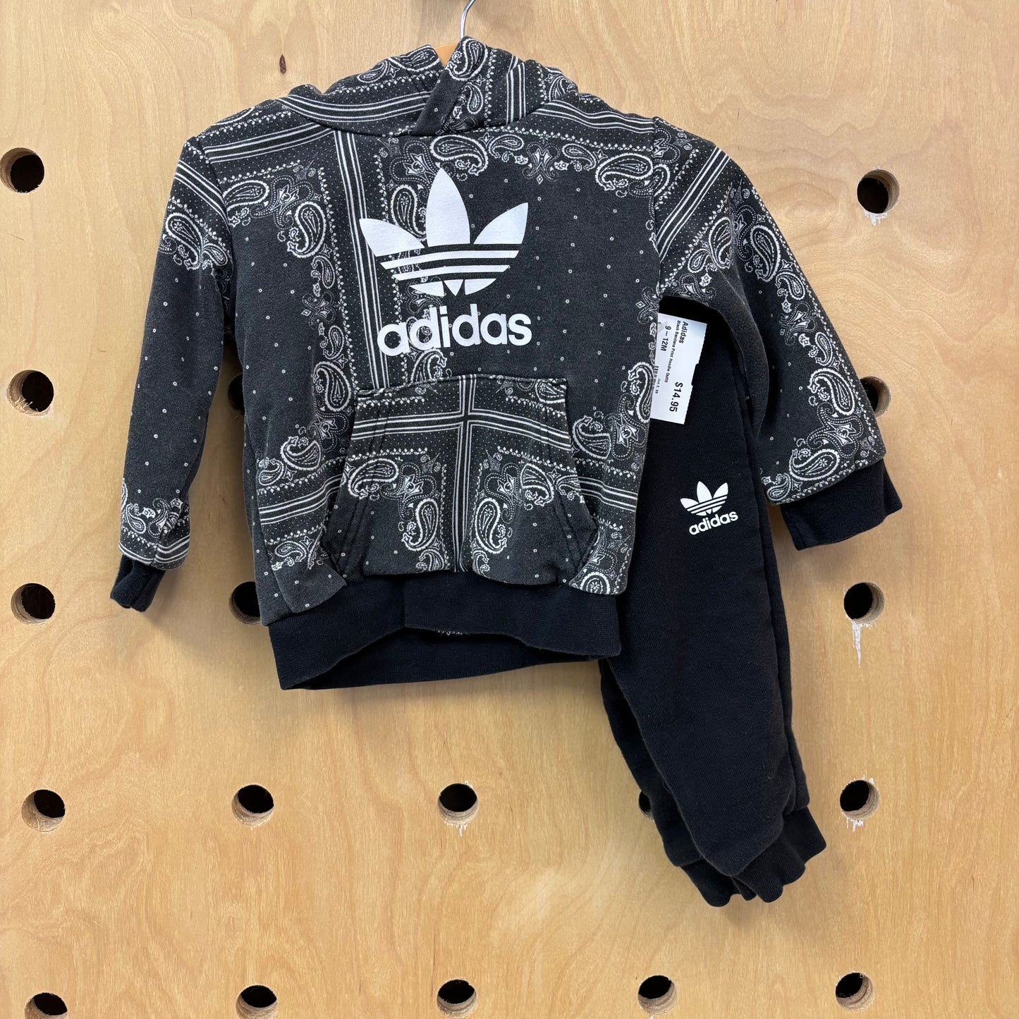 Black Bandana Print Hoodie Outfit