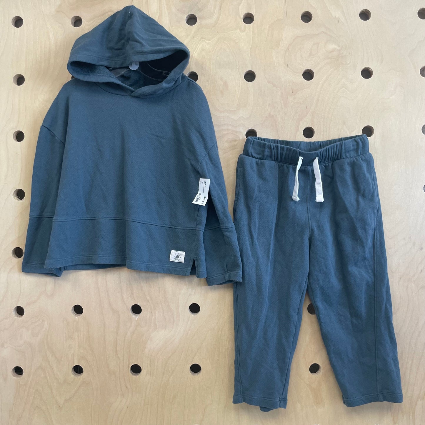 Teal Fleece Hoodie Outfit