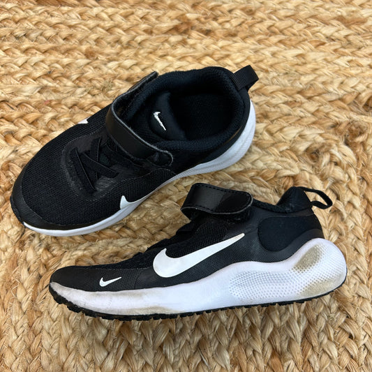 Black Revolution Sneakers