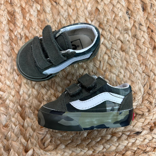 Green Camo Velcro Classics