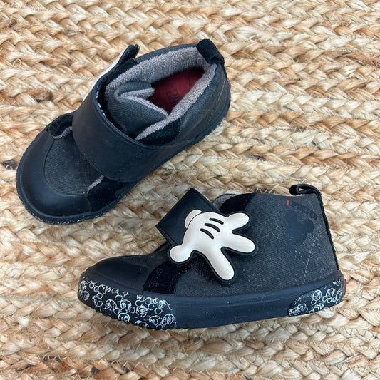 Black Mickey Hug Hi Tops