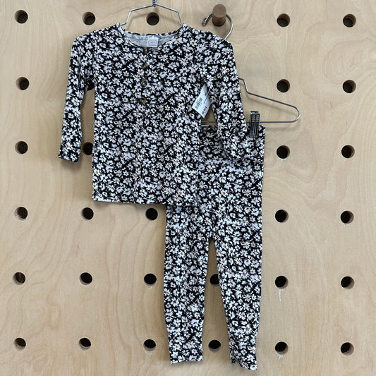 Black & White Floral Soft Outfit