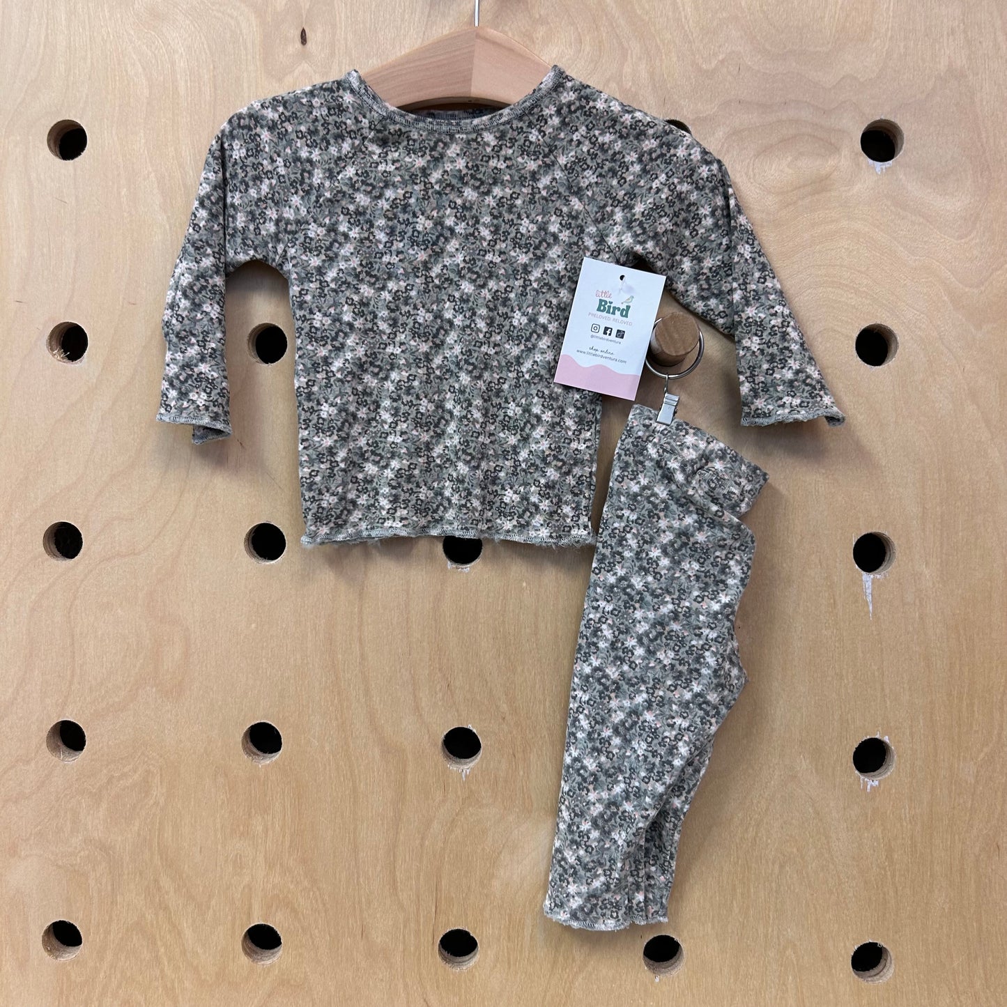 Grey Floral Soft Set