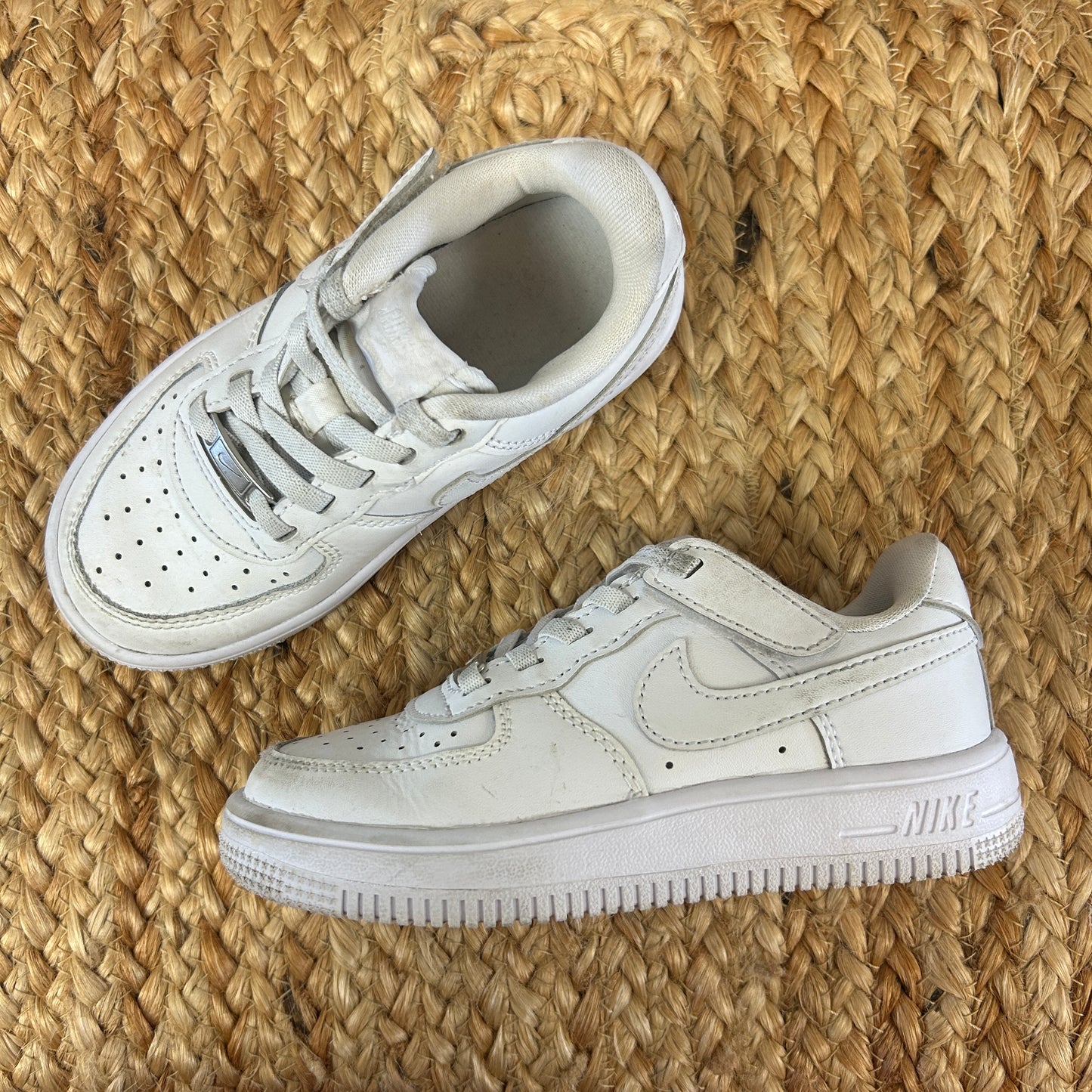 White Air Force 1 Lows