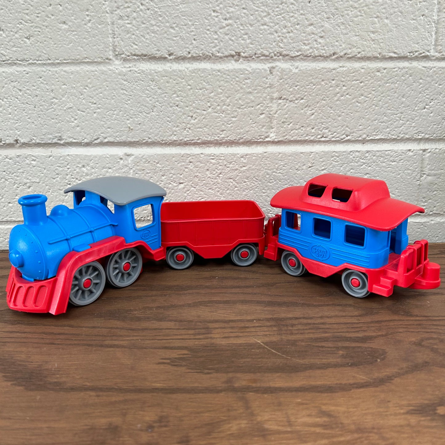Red & Blue Train