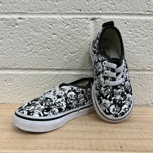 Black & White Skulls Sneakers