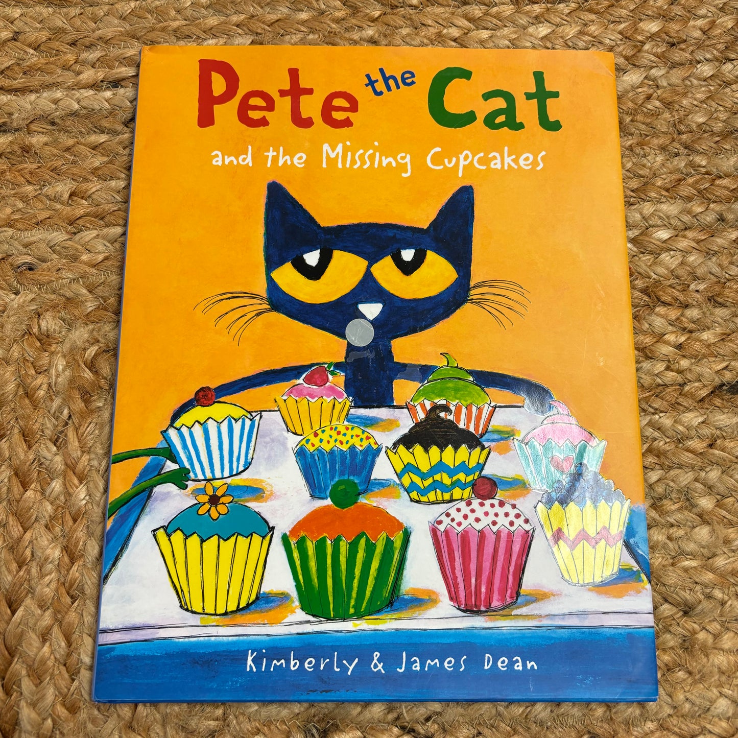 Pete the Cat & the Missing Cupcakes