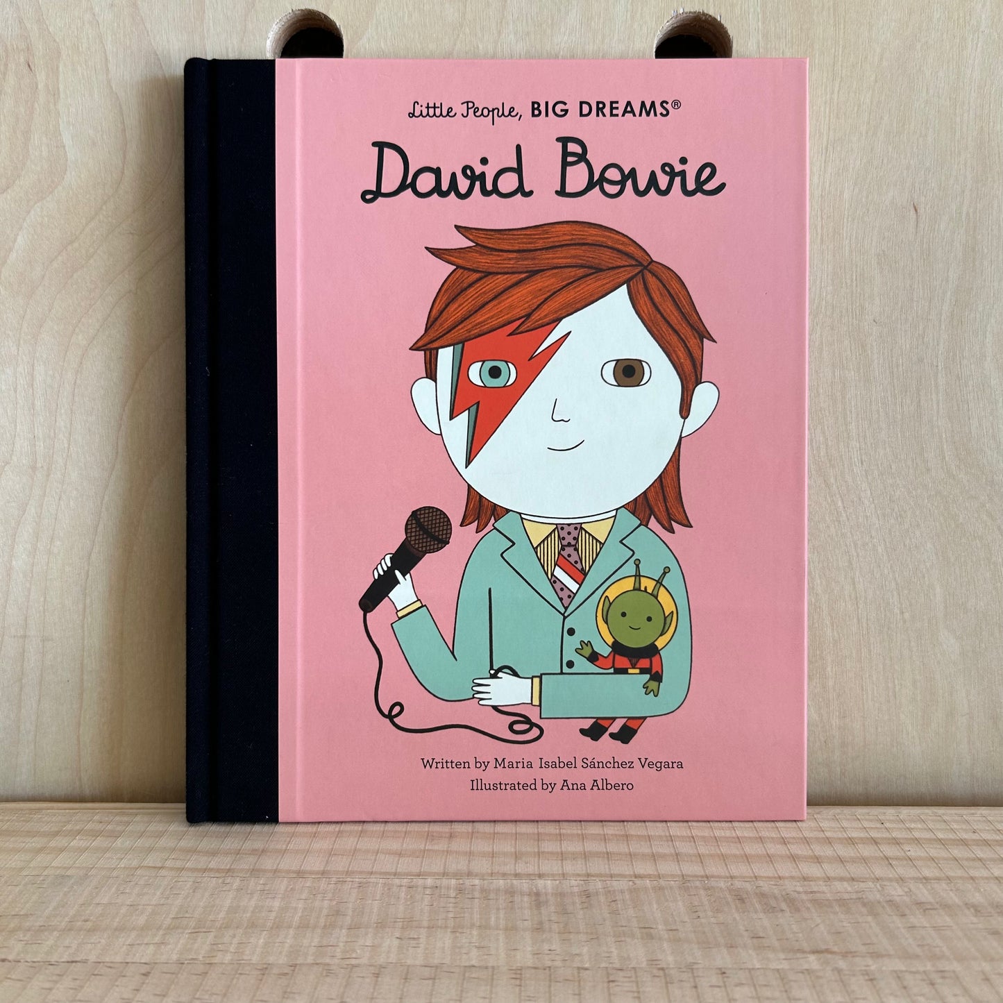 Little People, Big Dreams David Bowie