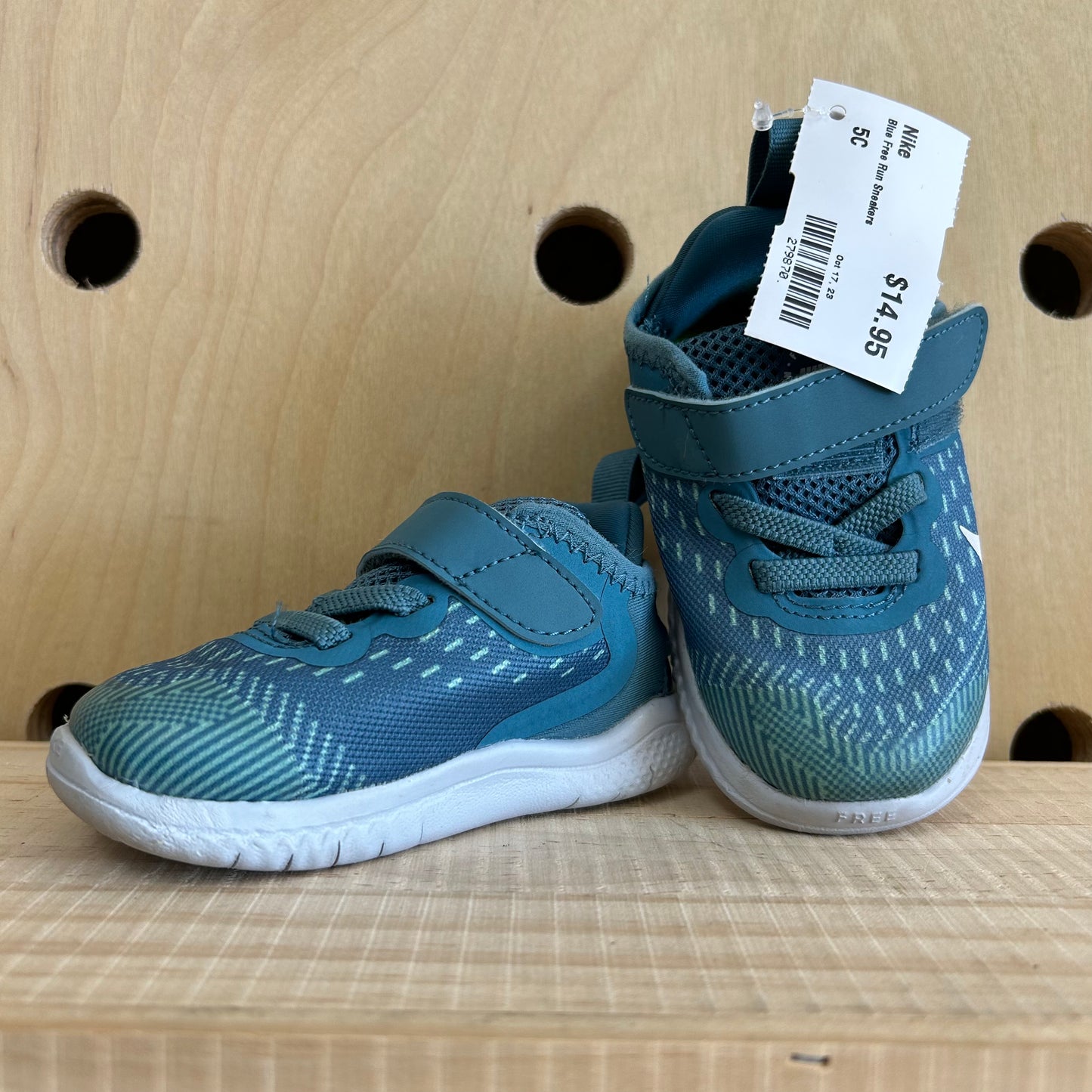 Blue Free Run Sneakers