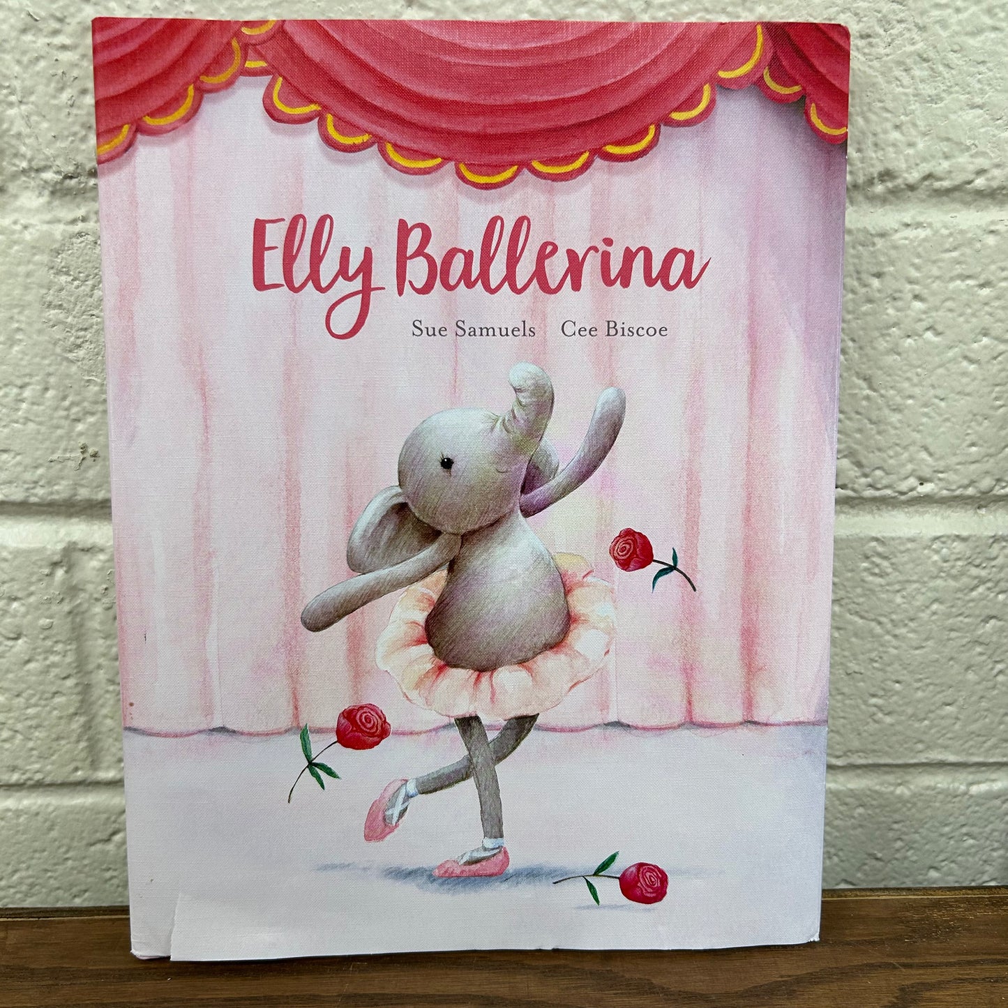 Elly Ballerina