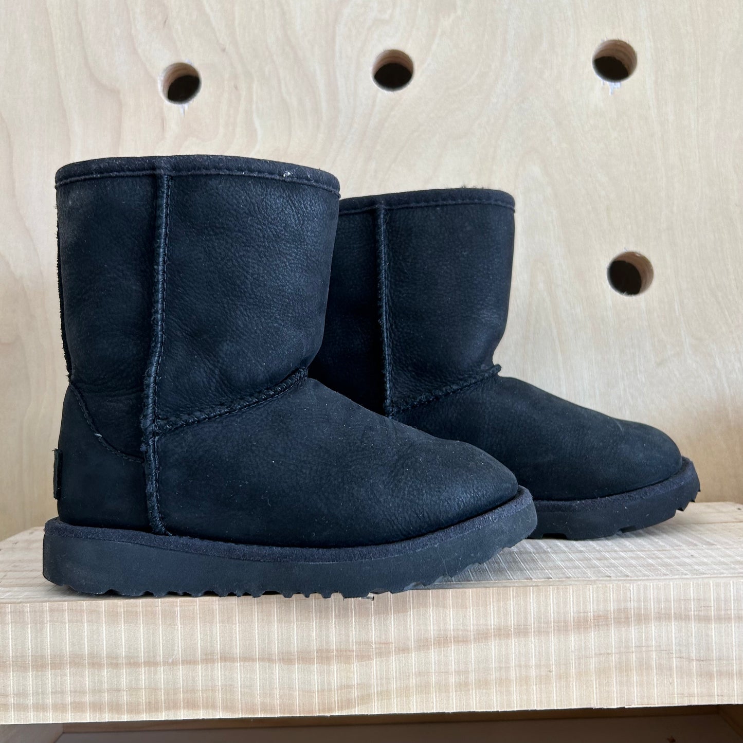 Black Sheepkin Boots