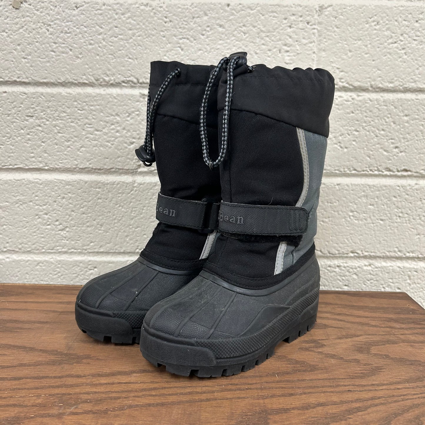 Black Snow Boots