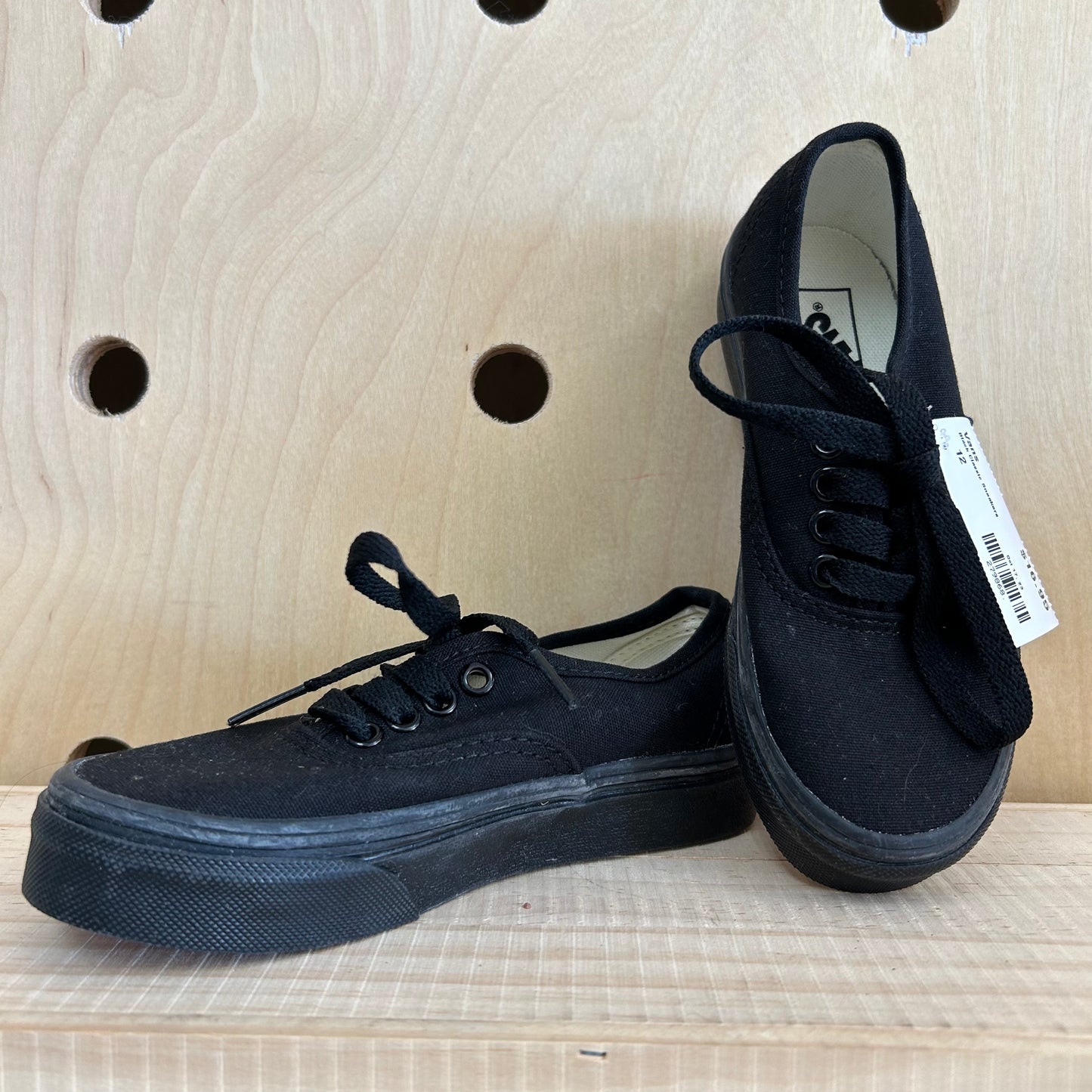 Black Classic Sneakers