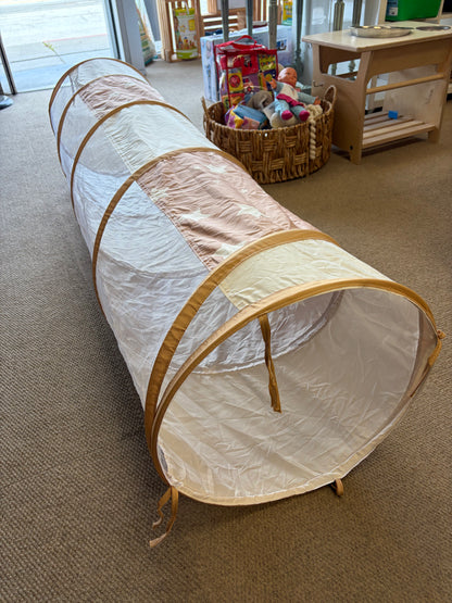 Cream/Tan Stars Play Tunnel