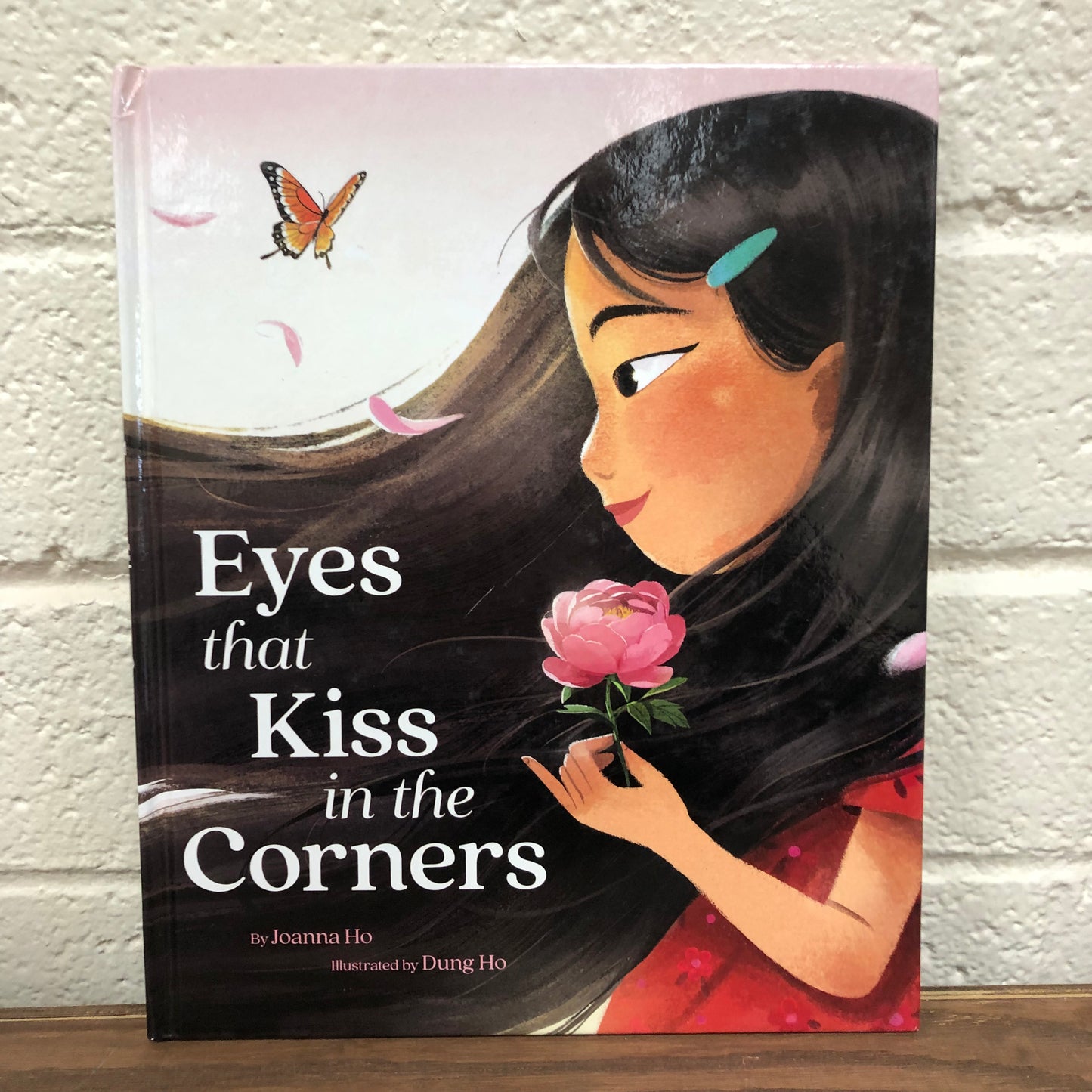 Eyes that Kiss in the Corners