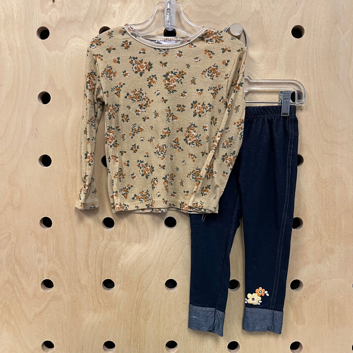 Olive Jeggings Outfit