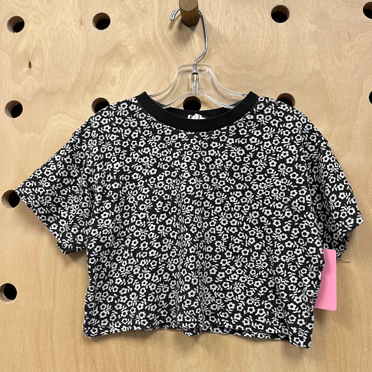 B+W Daisy Crop Tee