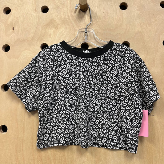B+W Daisy Crop Tee