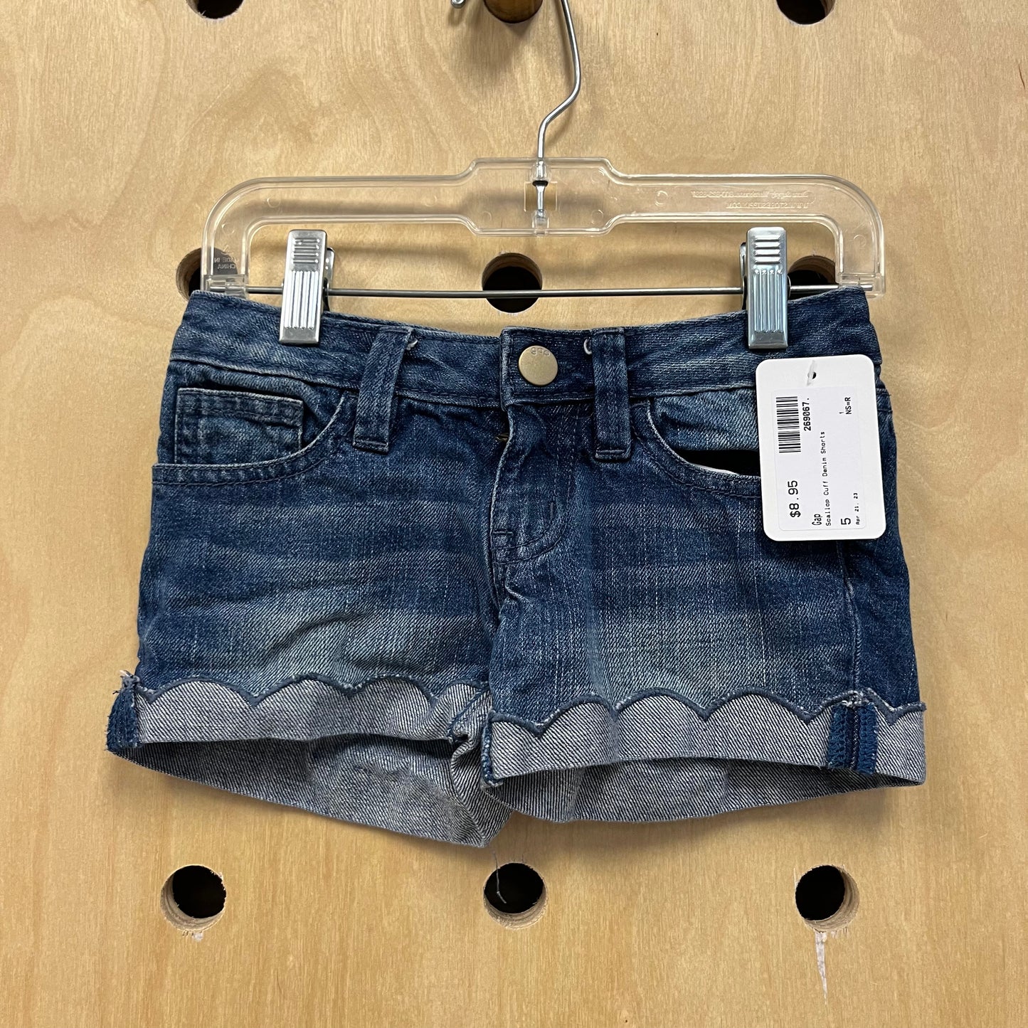 Scallop Cuff Denim Shorts