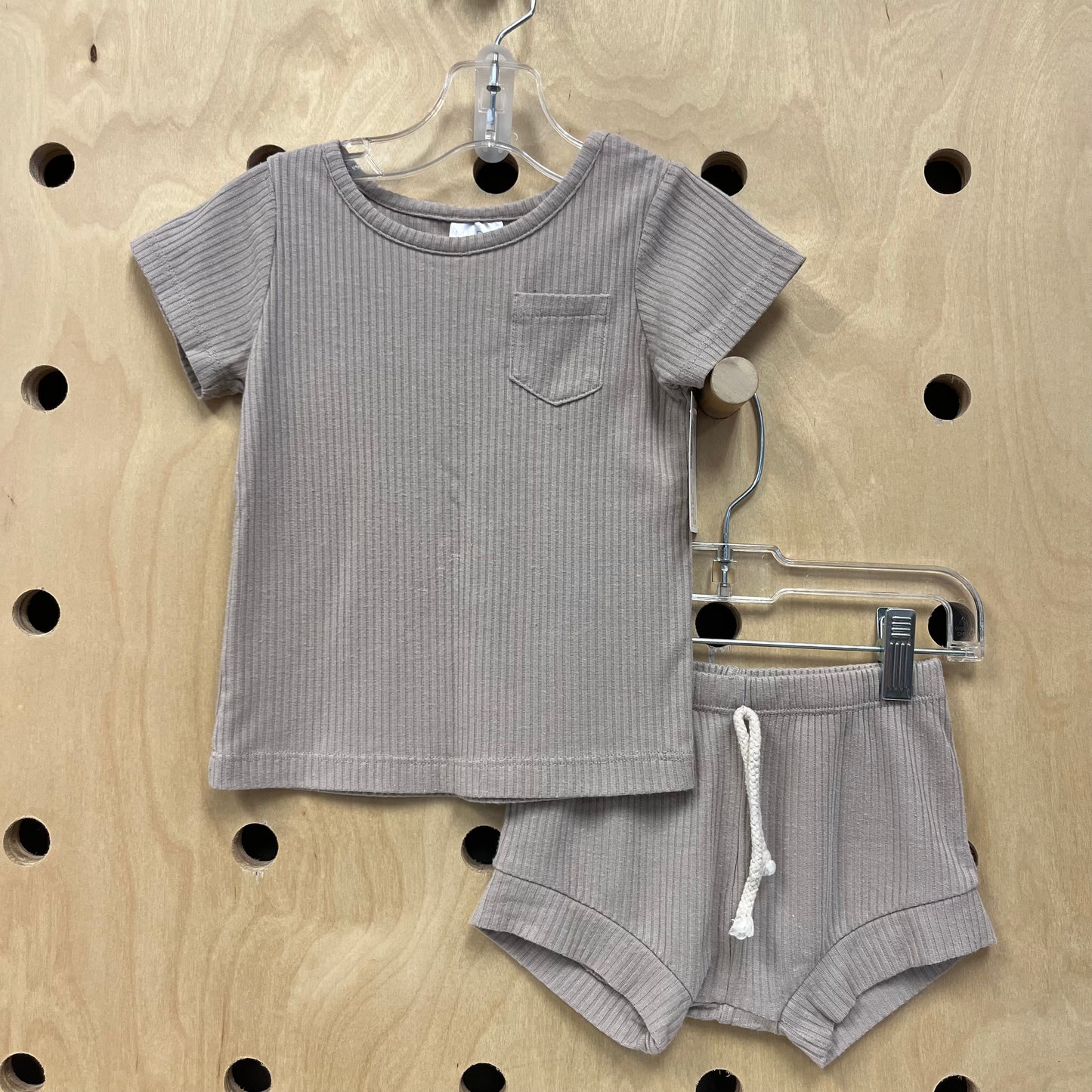 Ribbed Pocket Tee & Shorties