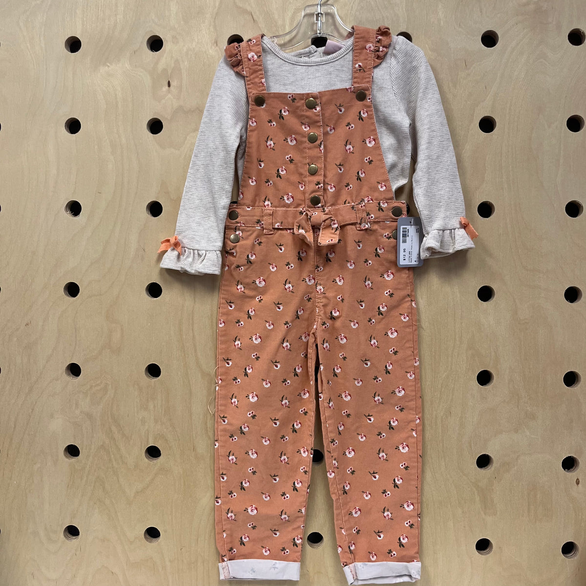 Peach Floral Ovealls Outfit