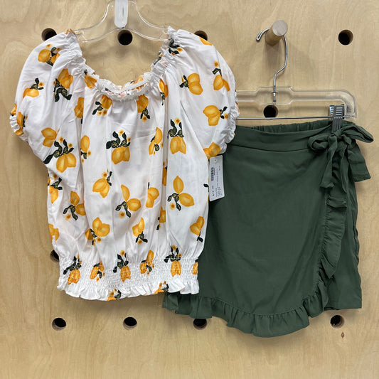 Cream + Green Lemons Outfit