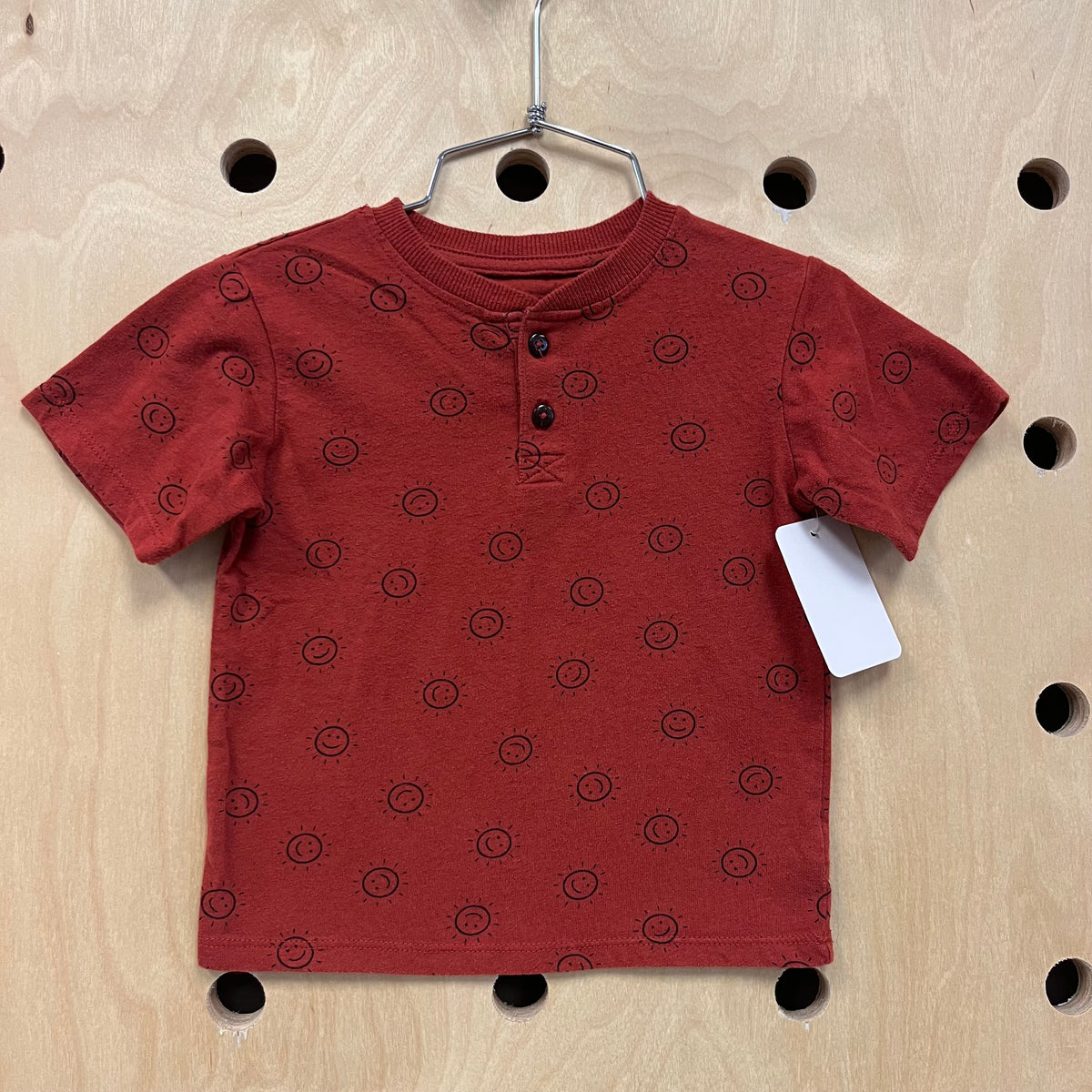 Brick Smiley Sun Henley
