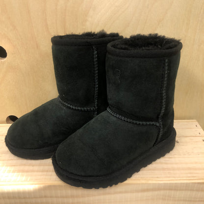 Black Sheepskin Boots