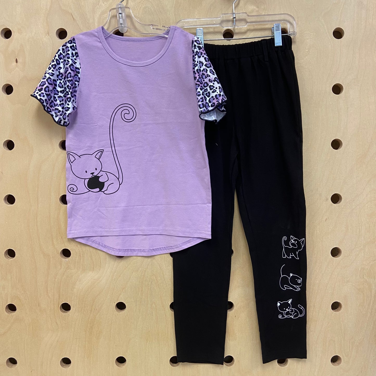 Lavender + Black Kitty Outfit