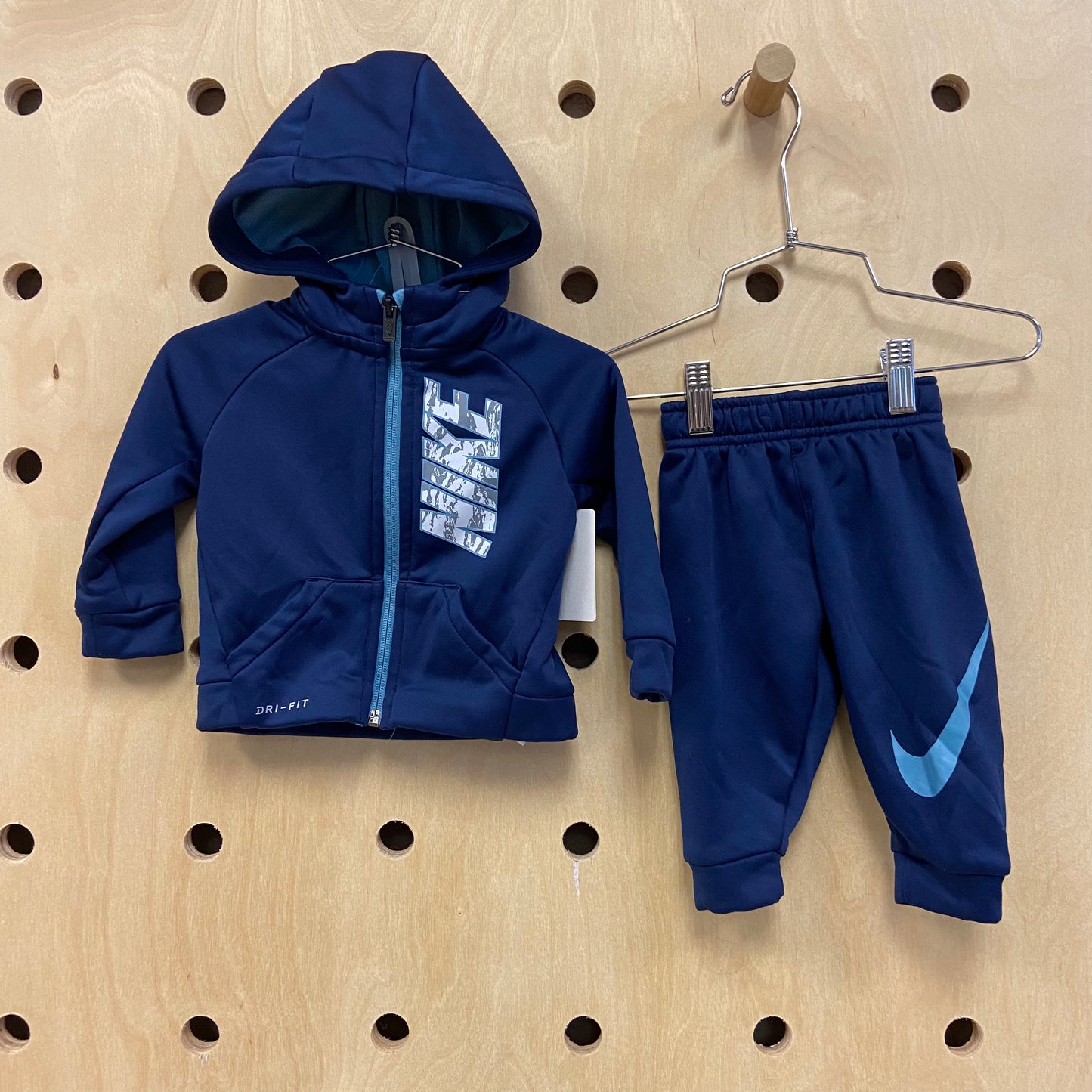 Navy Dri Fit Outfit