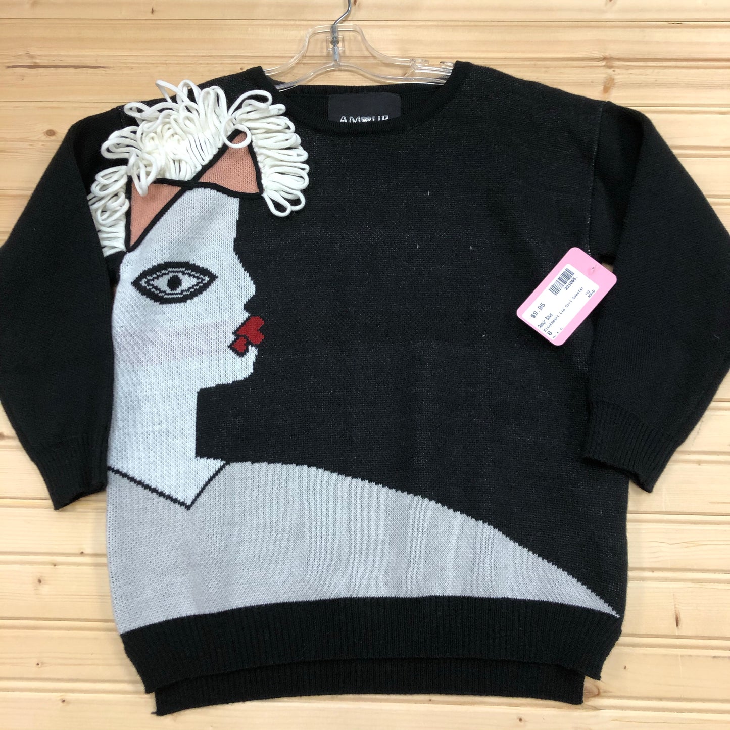 Black Heart Lip Girl Sweater
