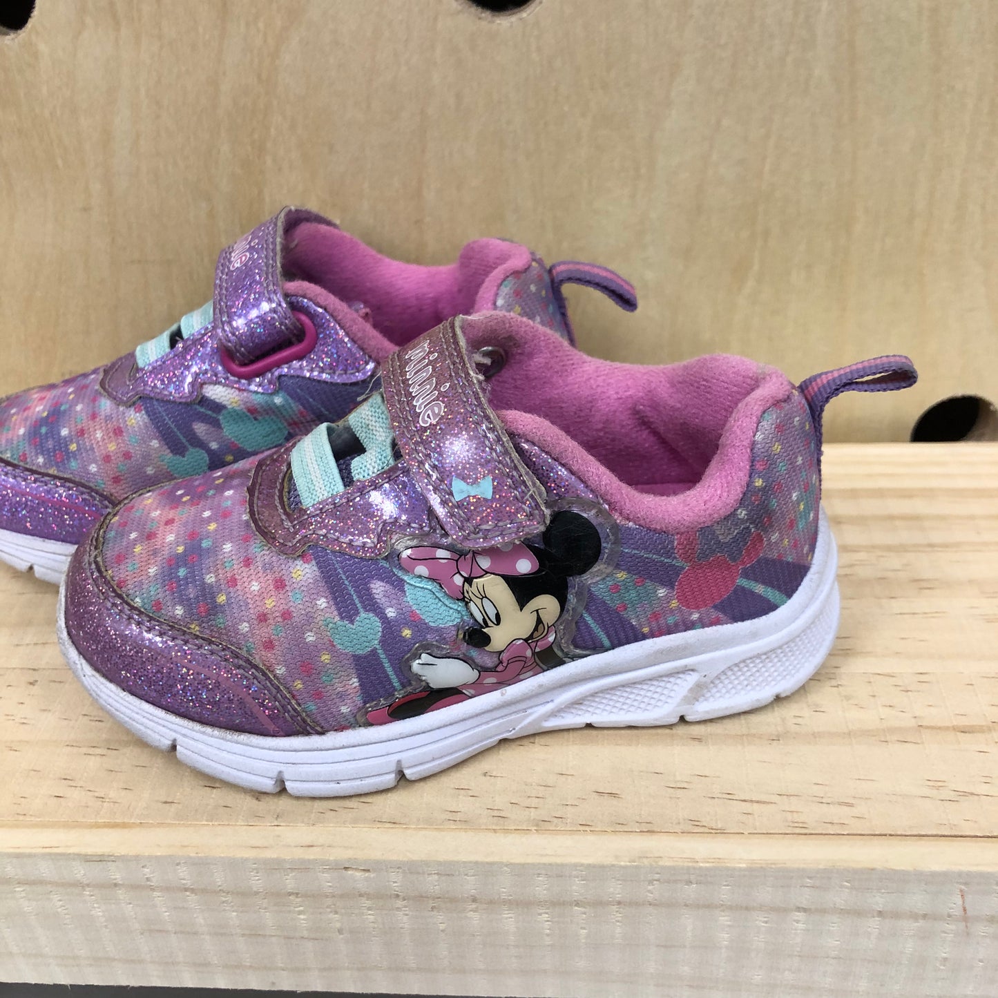 Minnie Velcro Sneakers
