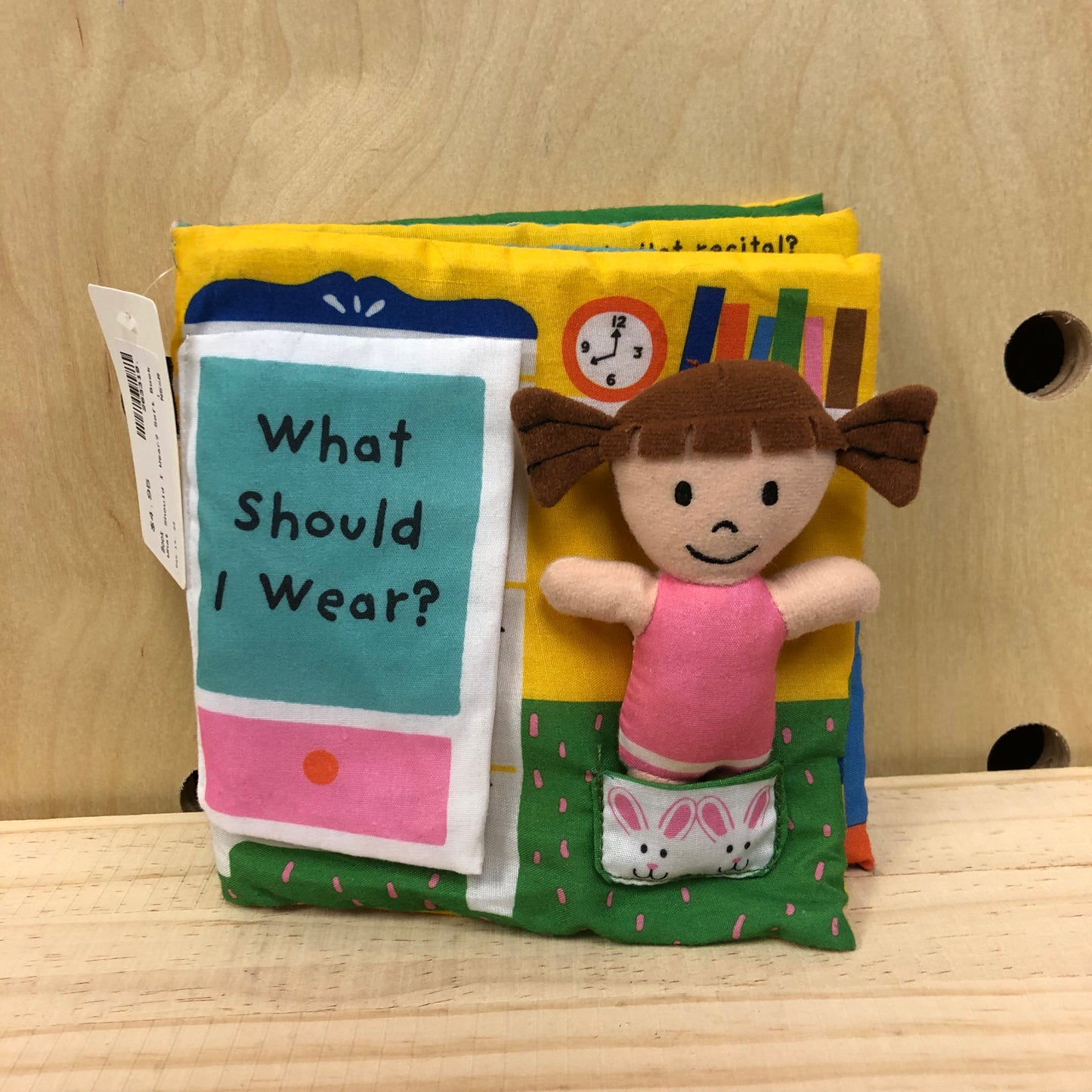 What Should I Wear? Soft Book