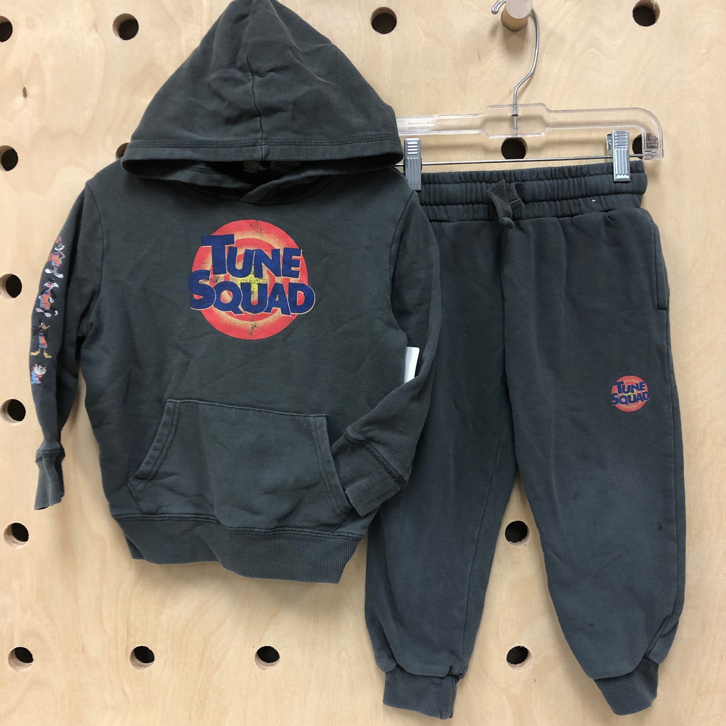 Tune Squad Sweat Outfit