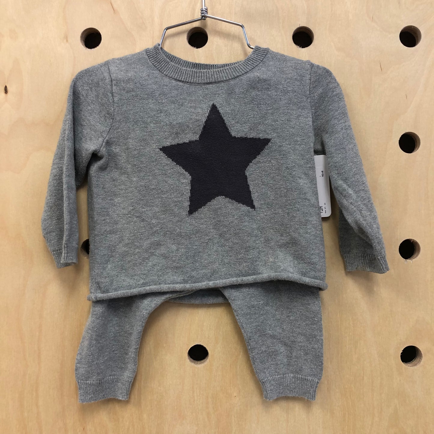 Grey Knit Star Outfit