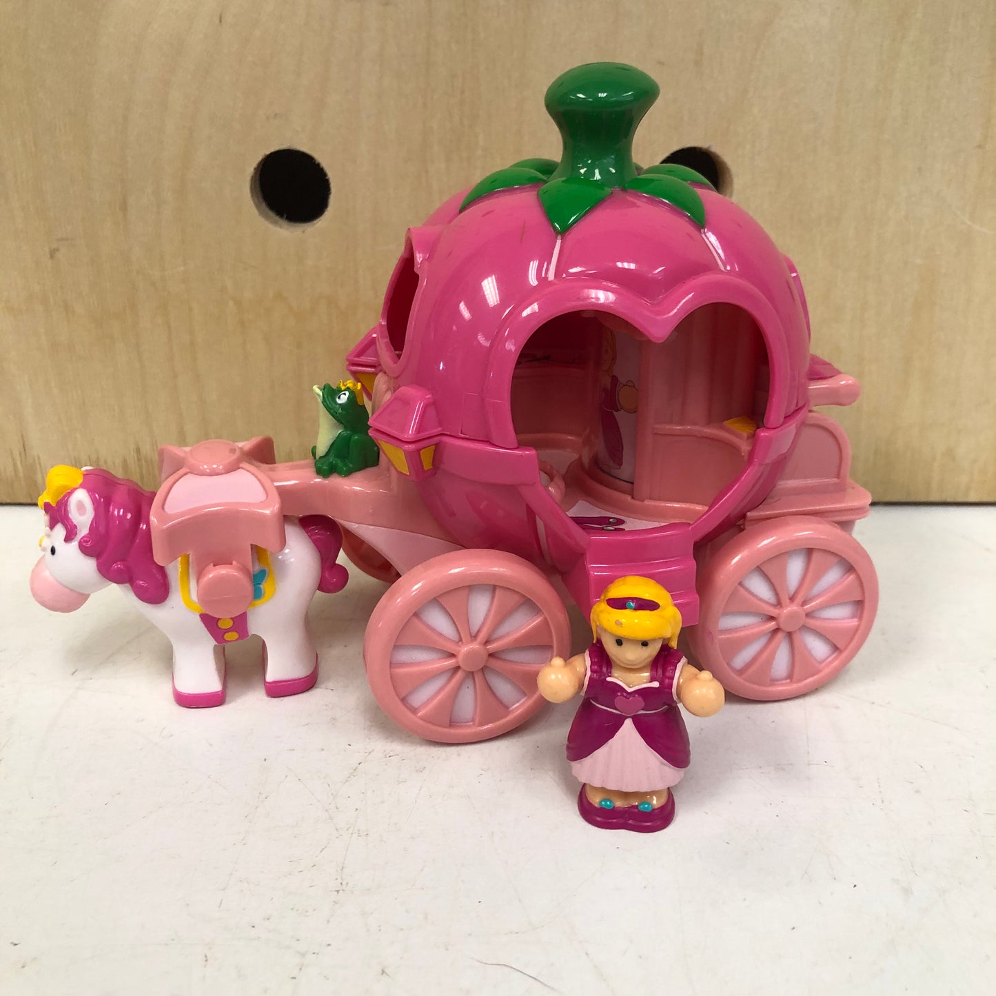 Pippas Princess Carriage