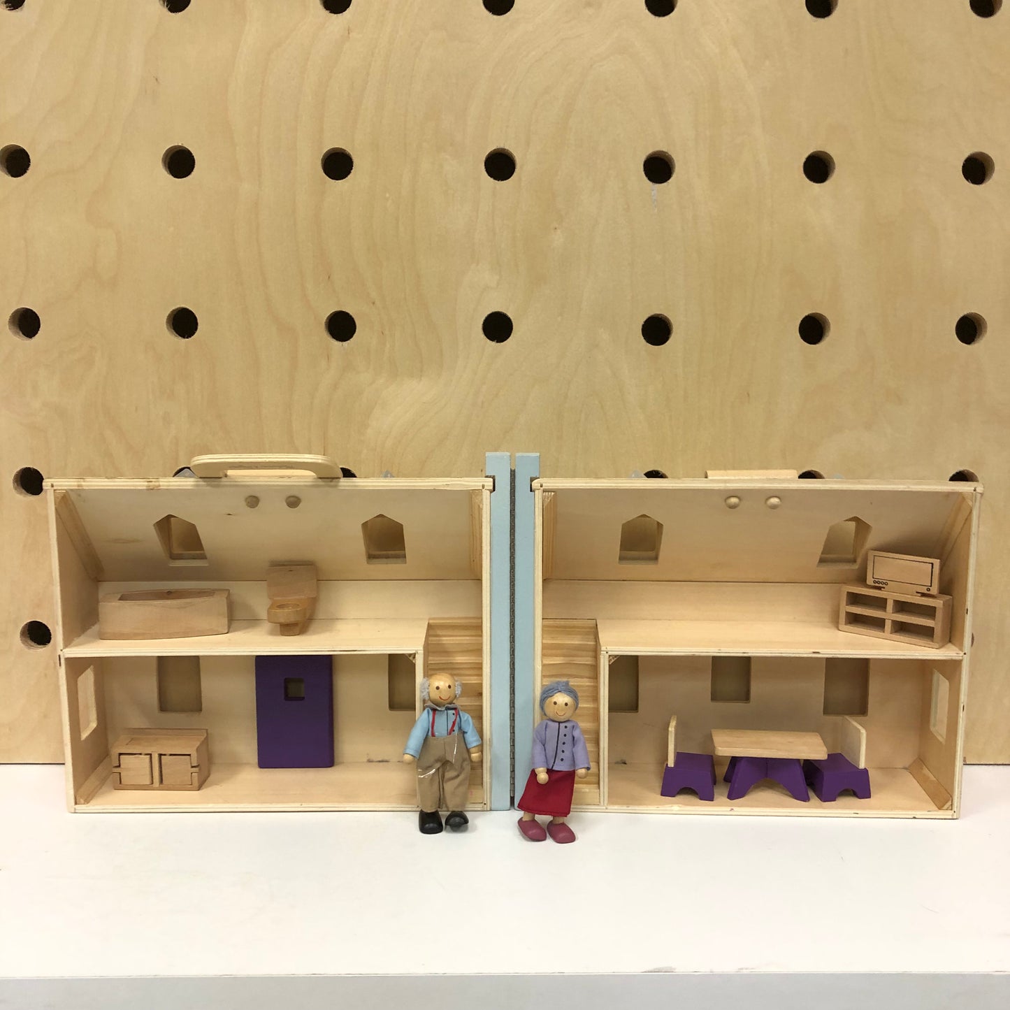 Fold + Go Doll House